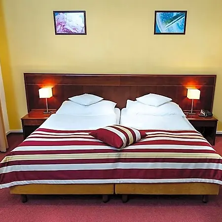 Petr Hotel 3*