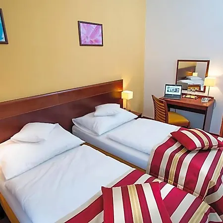 Petr Hotel 3*