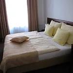 Petr מלון 3*